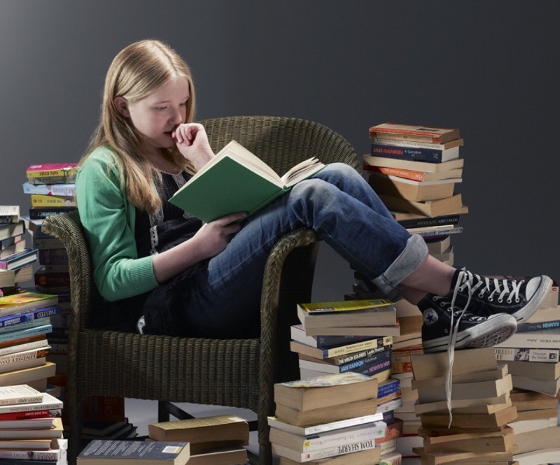 7 علامات تدلك على عشاق القراءة الحقيقيين.. احترس من الخامسة